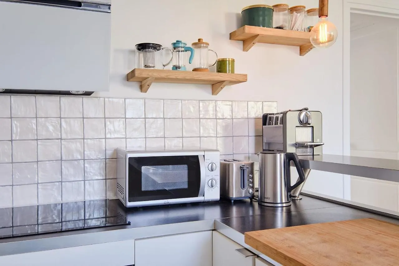 Apartament Cozy Apt near Côte des Basques w Parking! Biarritz